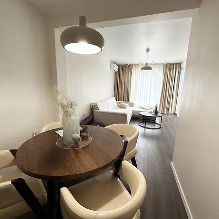 New Luxury Furnished Apartment - Beach, Varna Center & Fast Wi-Fi Dış mekan fotoğraf