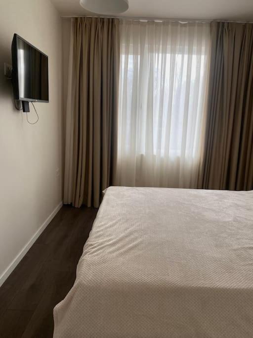 New Luxury Furnished Apartment - Beach, Varna Center & Fast Wi-Fi Dış mekan fotoğraf