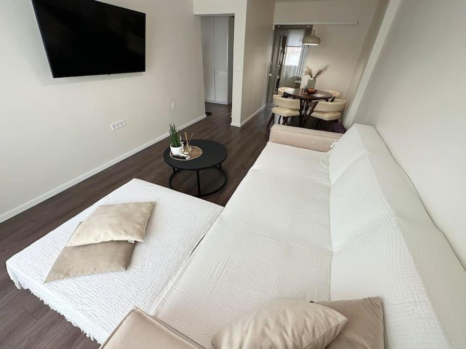 New Luxury Furnished Apartment - Beach, Varna Center & Fast Wi-Fi Dış mekan fotoğraf