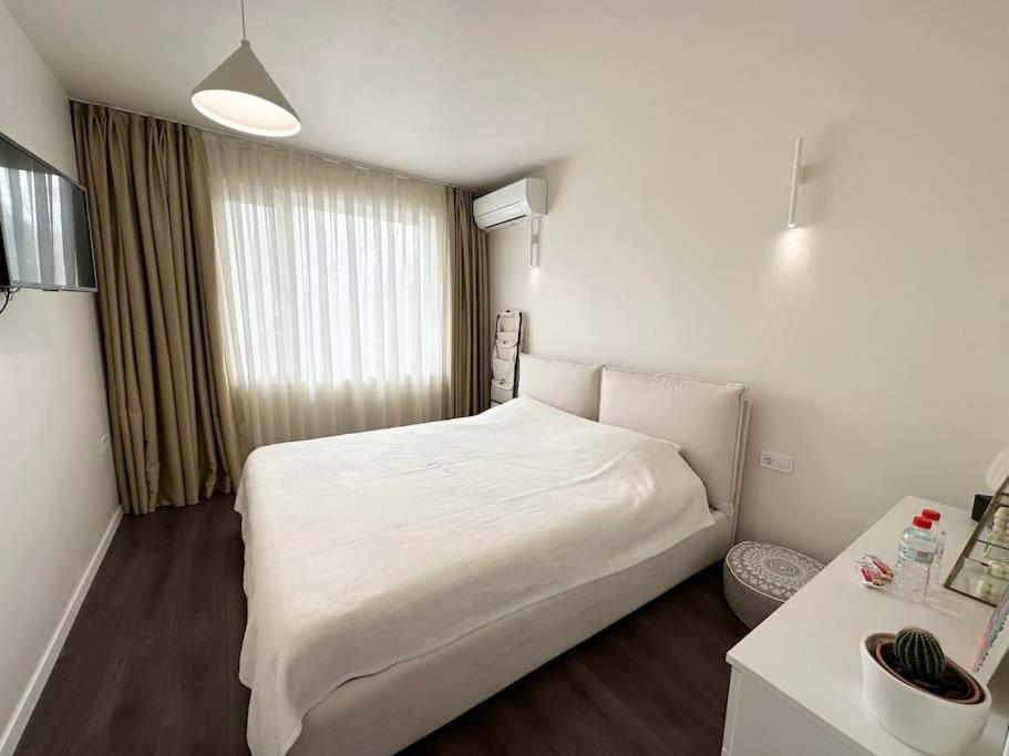 New Luxury Furnished Apartment - Beach, Varna Center & Fast Wi-Fi Dış mekan fotoğraf