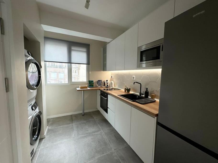 New Luxury Furnished Apartment - Beach, Varna Center & Fast Wi-Fi Dış mekan fotoğraf