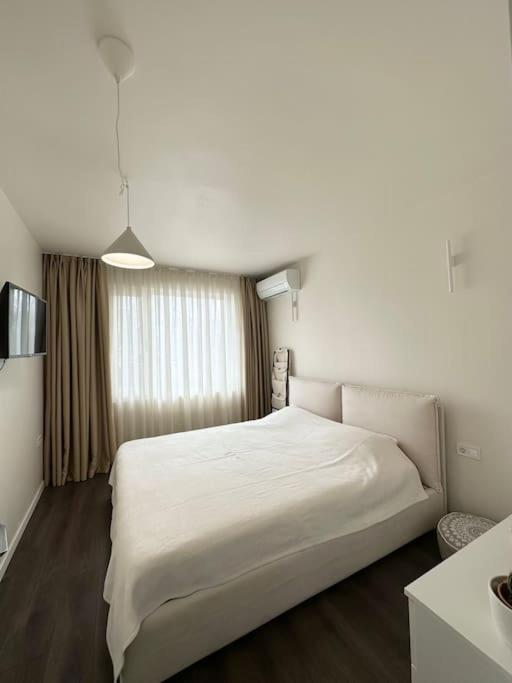 New Luxury Furnished Apartment - Beach, Varna Center & Fast Wi-Fi Dış mekan fotoğraf